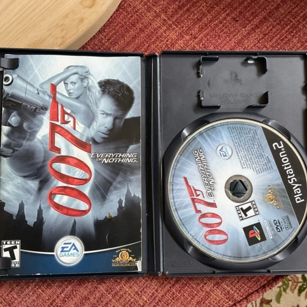 James Bond 007: Everything or Nothing (PS2, 2004) CIB VGC Black Label FREE SHIP!